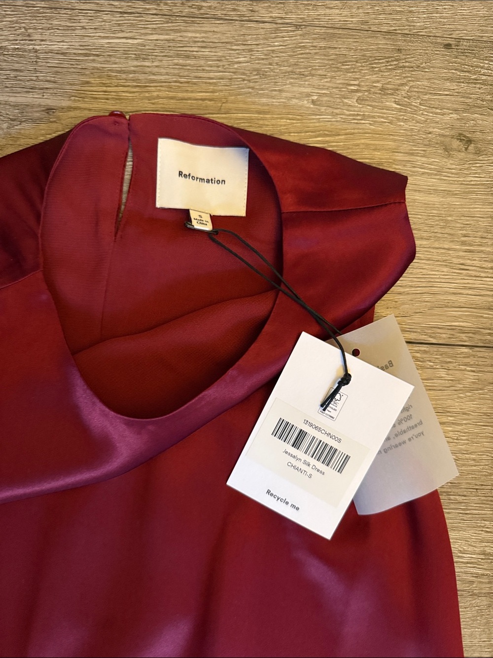 NWT REFORMATION Jessalyn Silk Dress, Chianti - Picture 7 of 8
